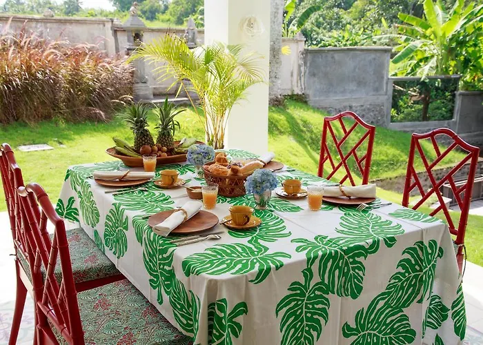 Bed & Breakfast Maison Simba Tanah Lot