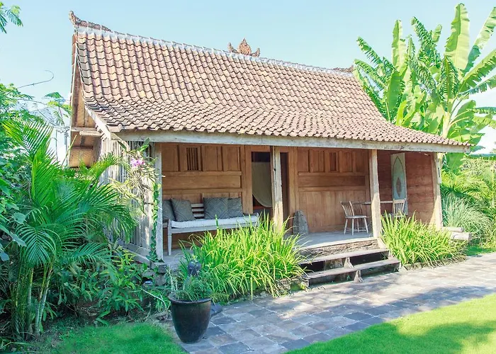 Bed & Breakfast Maison Simba Tanah Lot