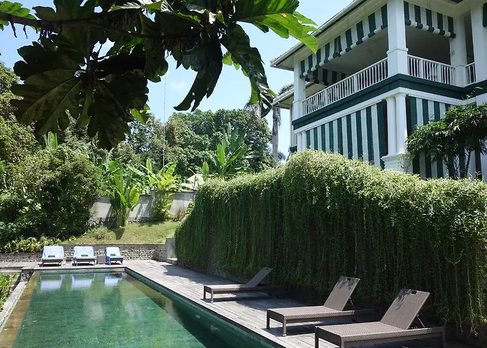 Bed & Breakfast Maison Simba Tanah Lot